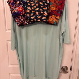 Lularoe Outfit with THREE pairs of Leggings